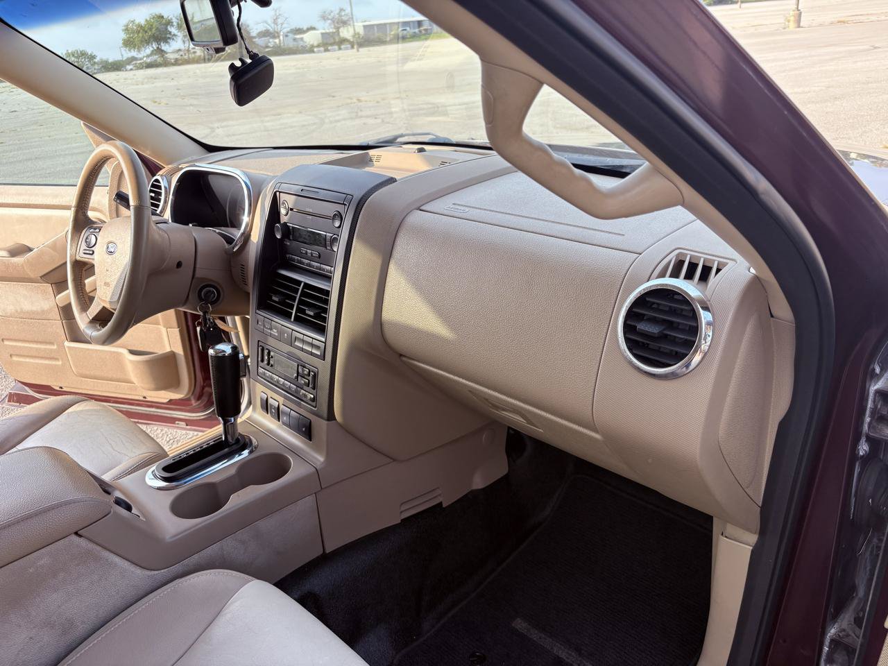 Used 2007 Ford Explorer Sport Trac Limited RWD image 31