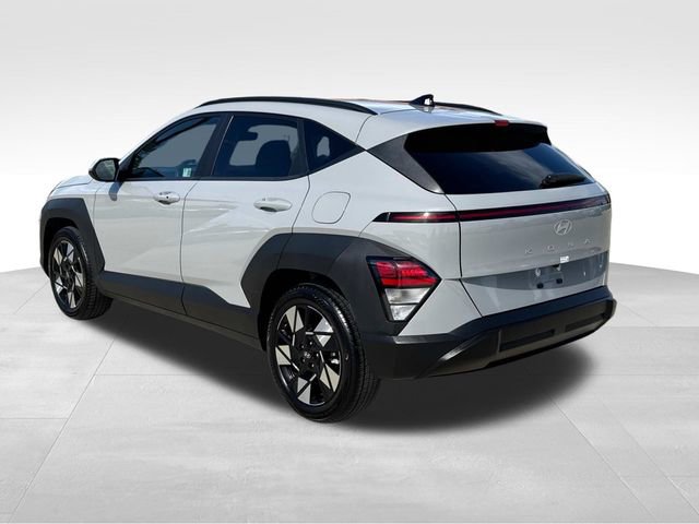 Used 2025 Hyundai Kona SEL image 7