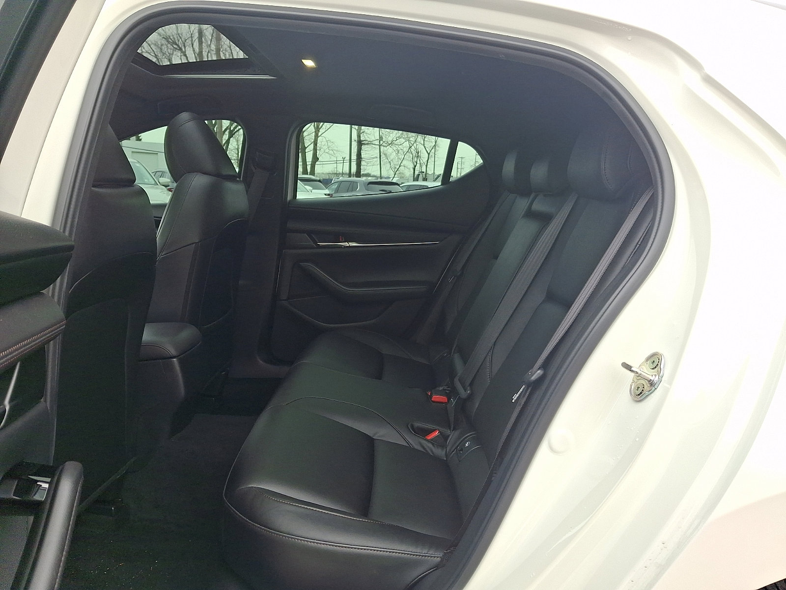 Used 2021 MAZDA MAZDA3 s image 10