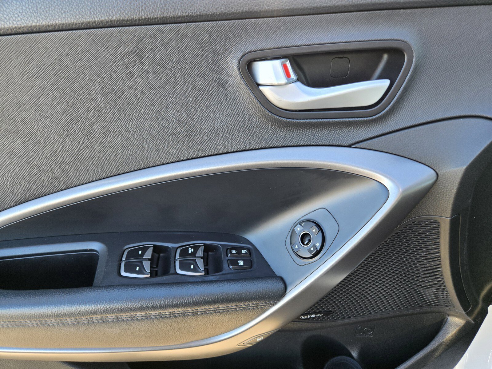 Used 2014 Hyundai Santa Fe Sport 2.0T w/ Navigation Package 06 image 18