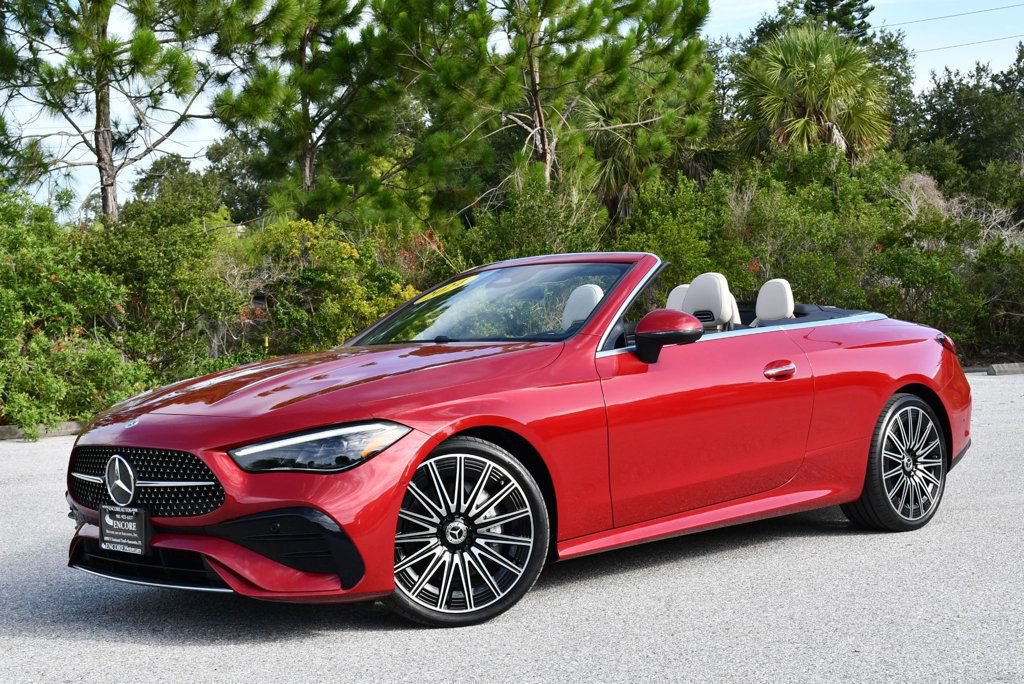 Used 2024 Mercedes-Benz CLE 300 4MATIC Cabriolet image 22