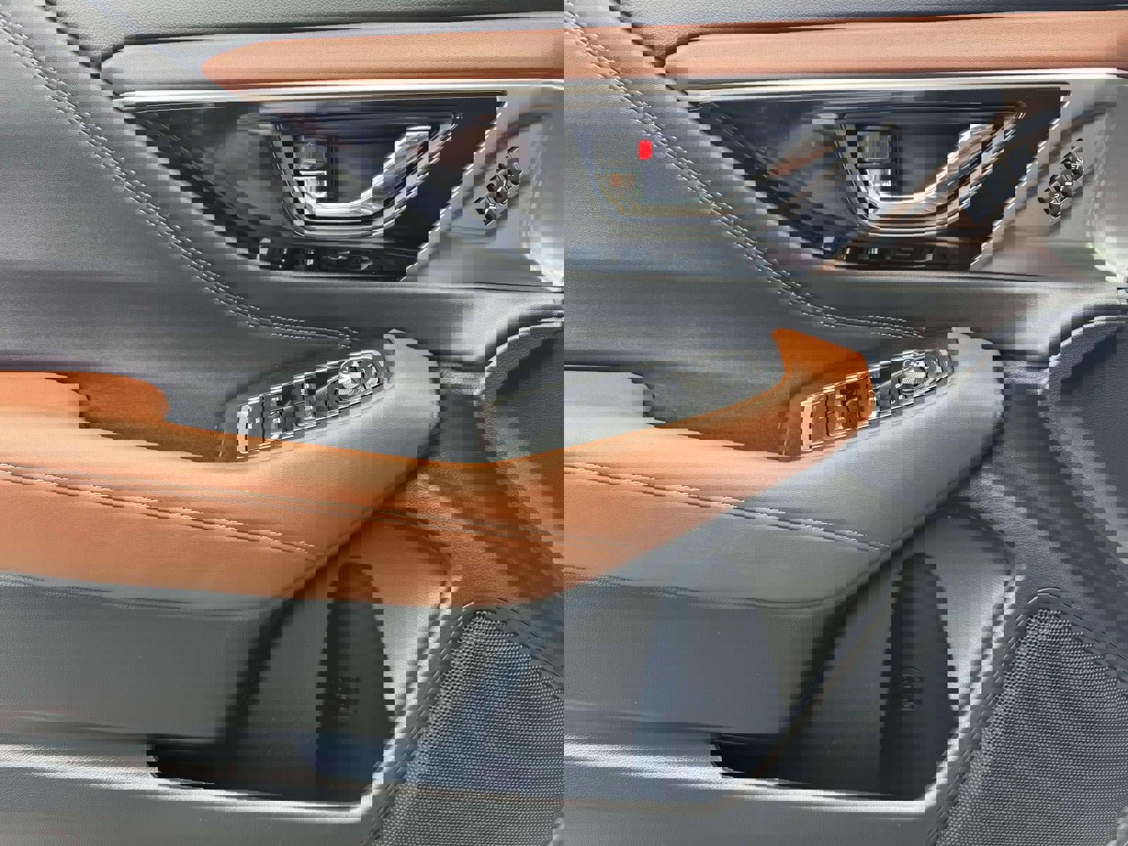 Used 2024 Subaru Outback Touring XT image 11