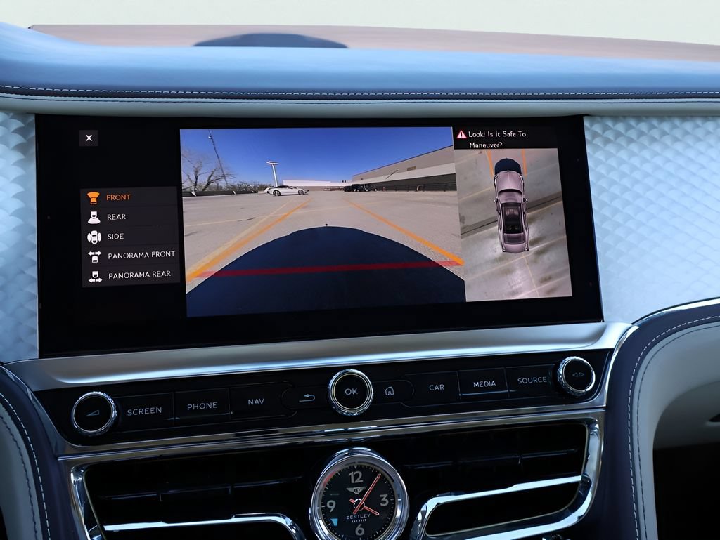 Used 2023 Bentley Flying Spur Azure AWD/4WD image 29