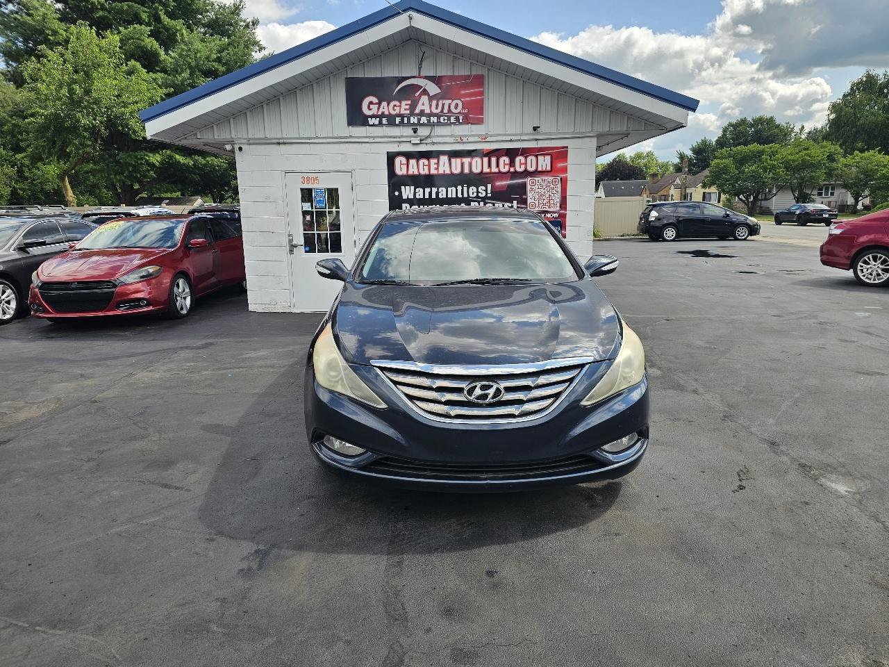 Used 2011 Hyundai Sonata Limited FWD image 2