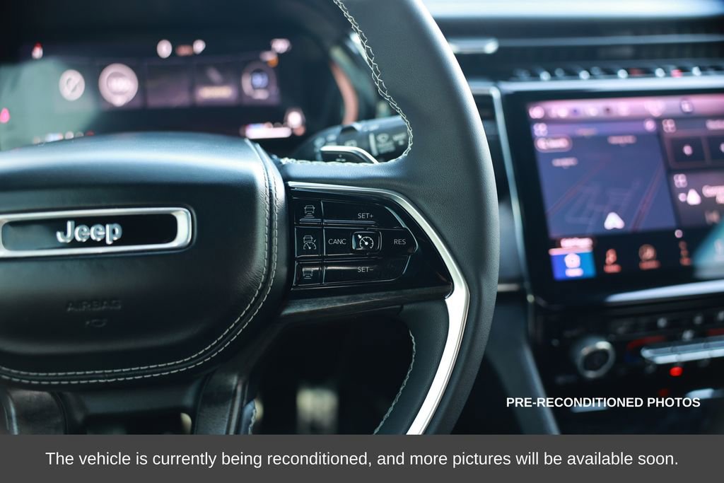 Used 2023 Jeep Grand Cherokee Overland w/ Rear Seat Video Group I image 22