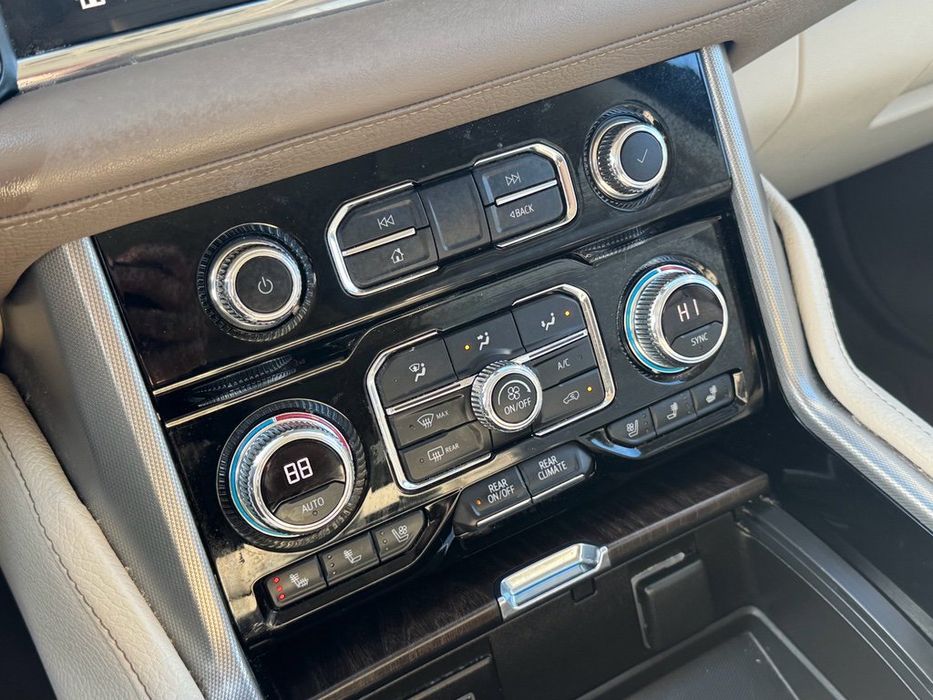 Used 2021 GMC Yukon Denali image 18