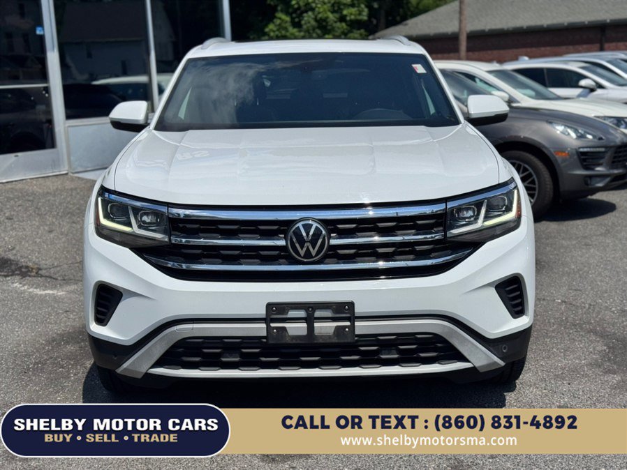 Used 2020 Volkswagen Atlas Cross Sport SE AWD/4WD image 2