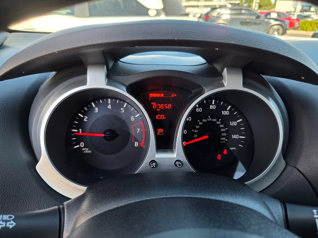 Used 2016 Nissan Juke S FWD image 21