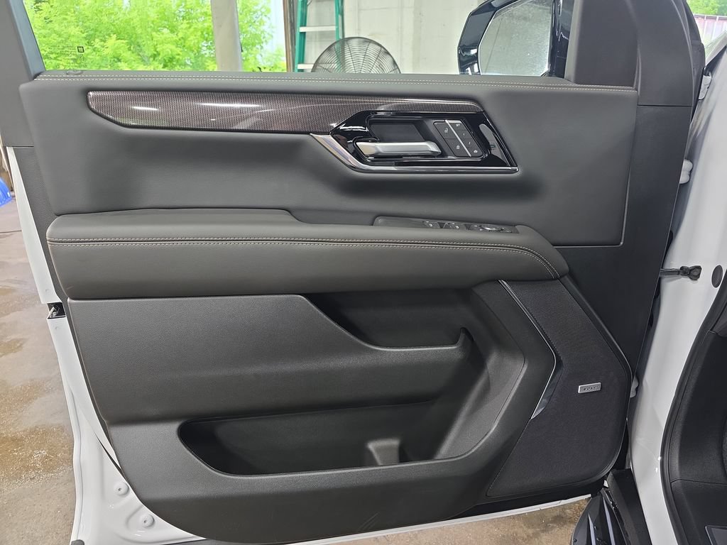 New 2026 GMC Yukon XL Elevation w/ Elevation Premium Package AWD/4WD image 30