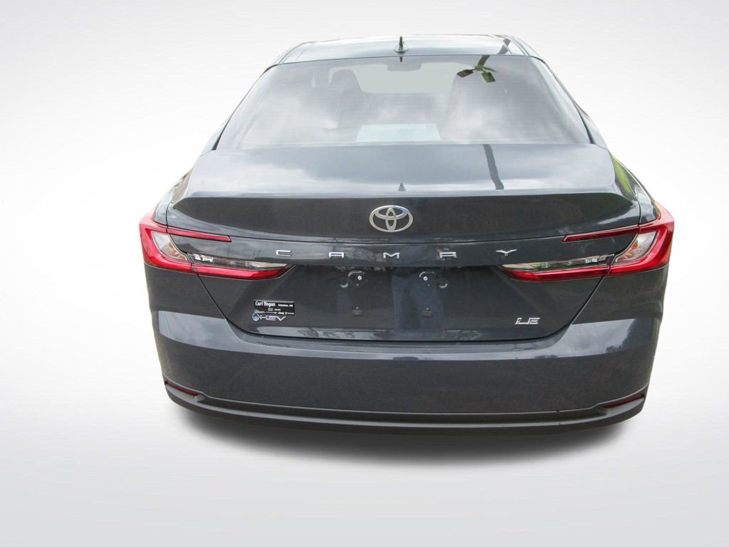 Used 2025 Toyota Camry LE image 8