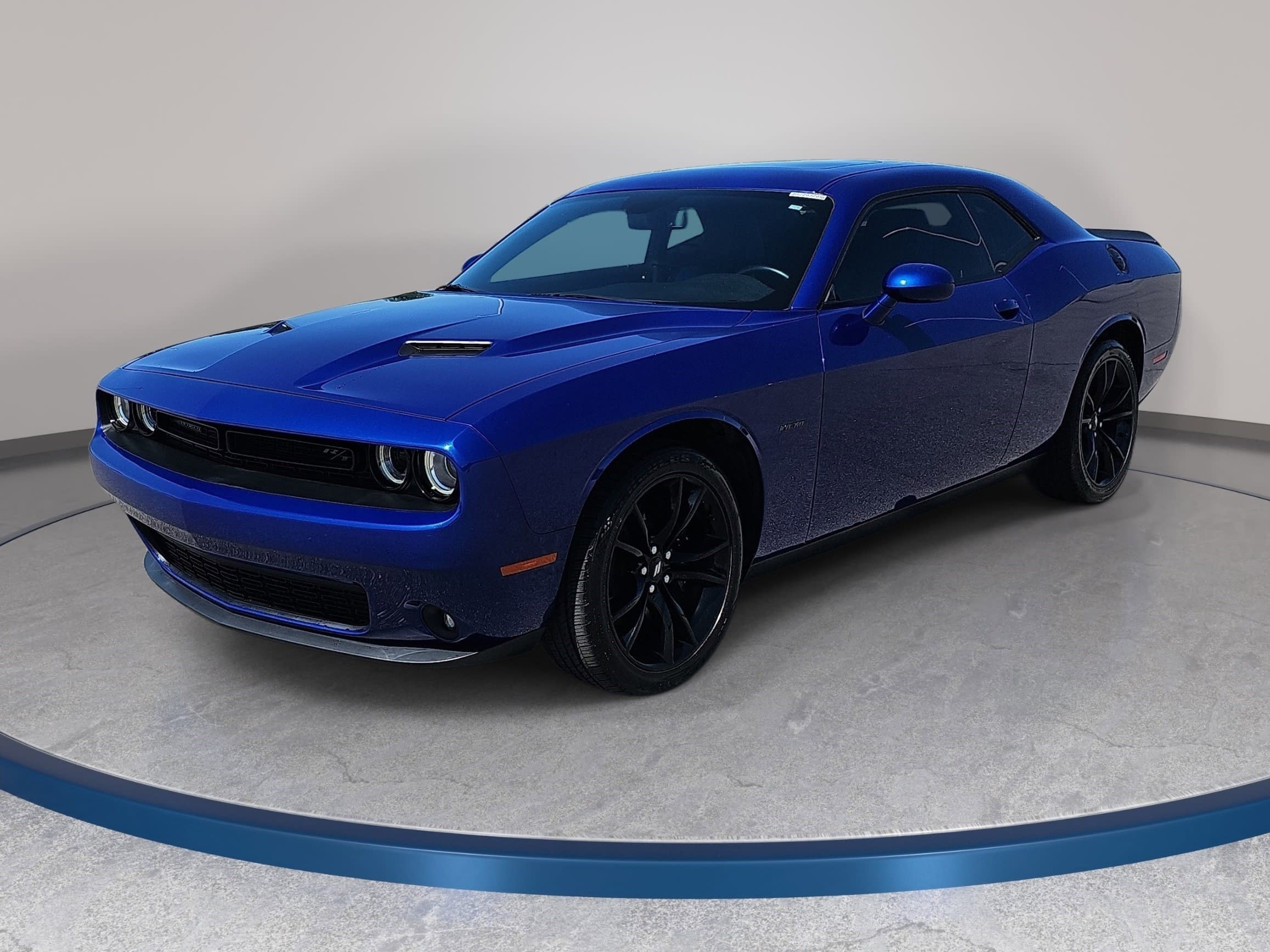 Used 2018 Dodge Challenger R/T w/ Blacktop Package RWD image 1