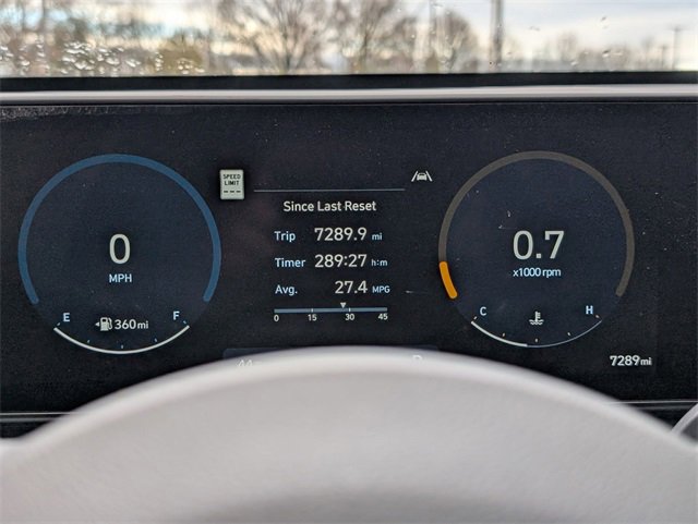 Certified 2024 Hyundai Kona SEL w/ Convenience Package image 31