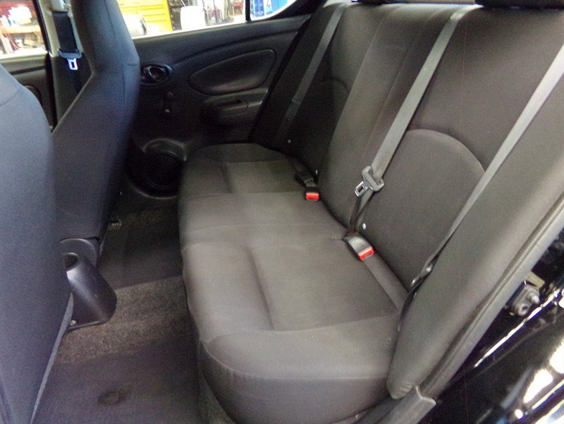 Used 2016 Nissan Versa S image 40
