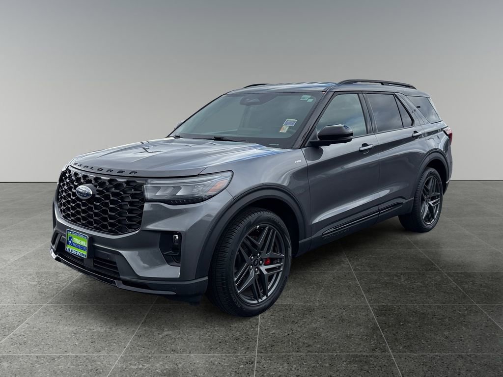 Used 2025 Ford Explorer ST-Line w/ ST-Line Street Pack AWD/4WD image 3