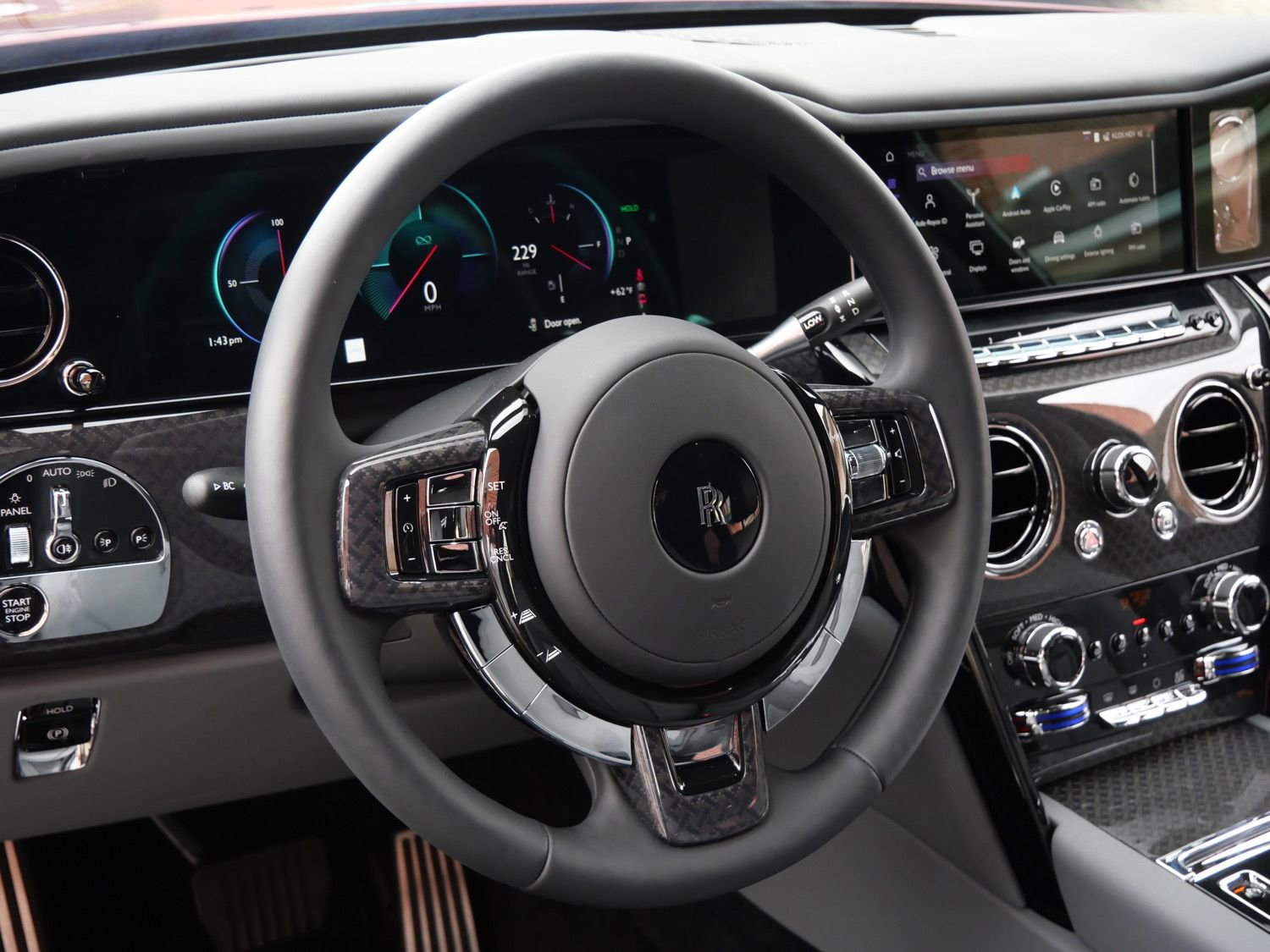 New 2025 Rolls-Royce Cullinan Black Badge image 25