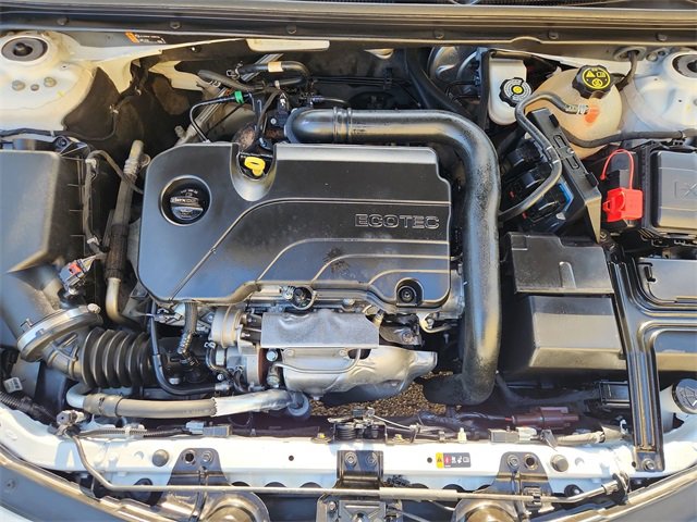 Used 2022 Chevrolet Malibu LT image 28