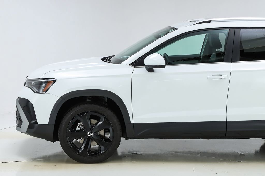 New 2026 Volkswagen Taos SEL image 41