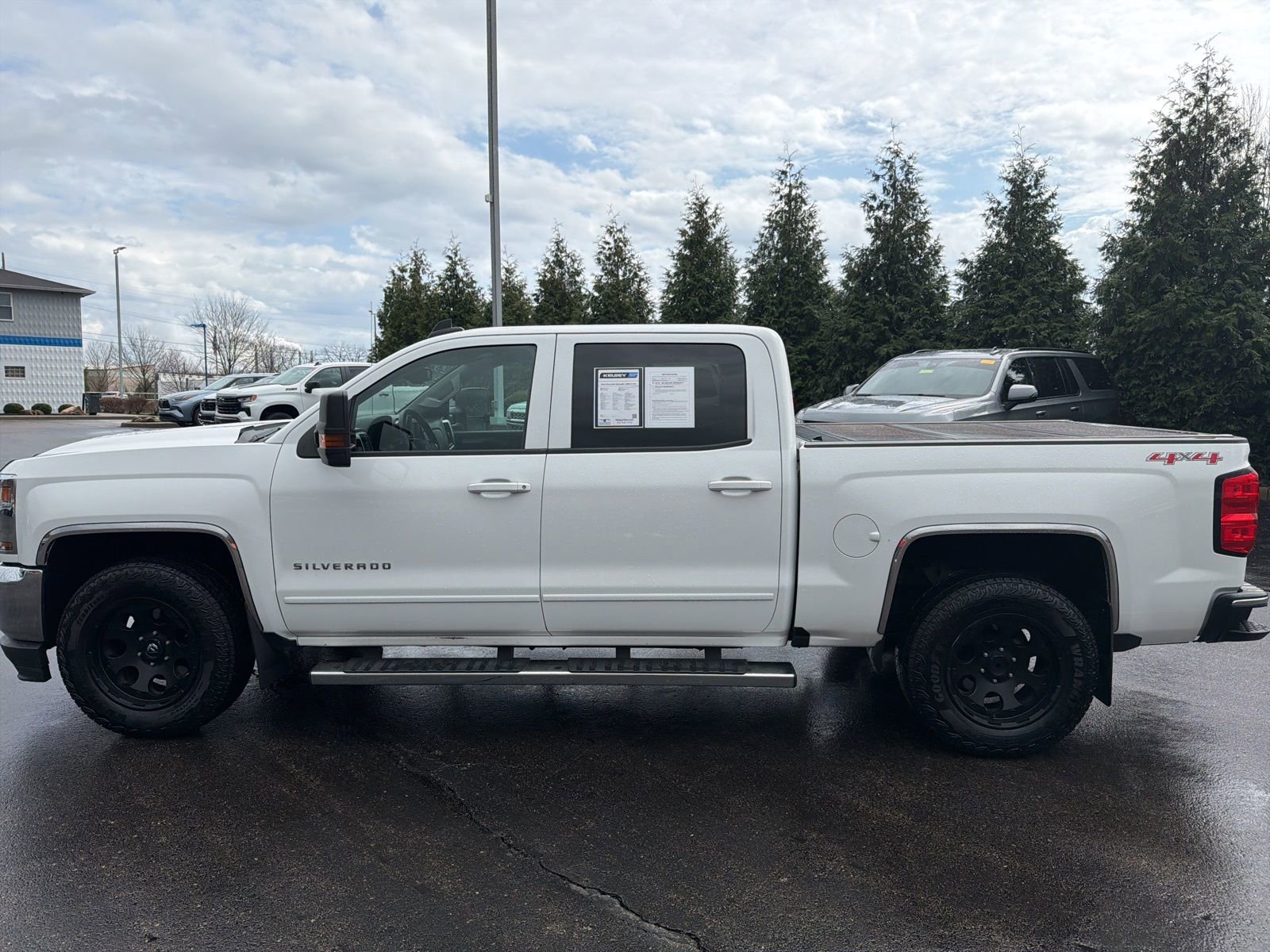 Used 2016 Chevrolet Silverado 1500 LT w/ Max Trailering Package image 2