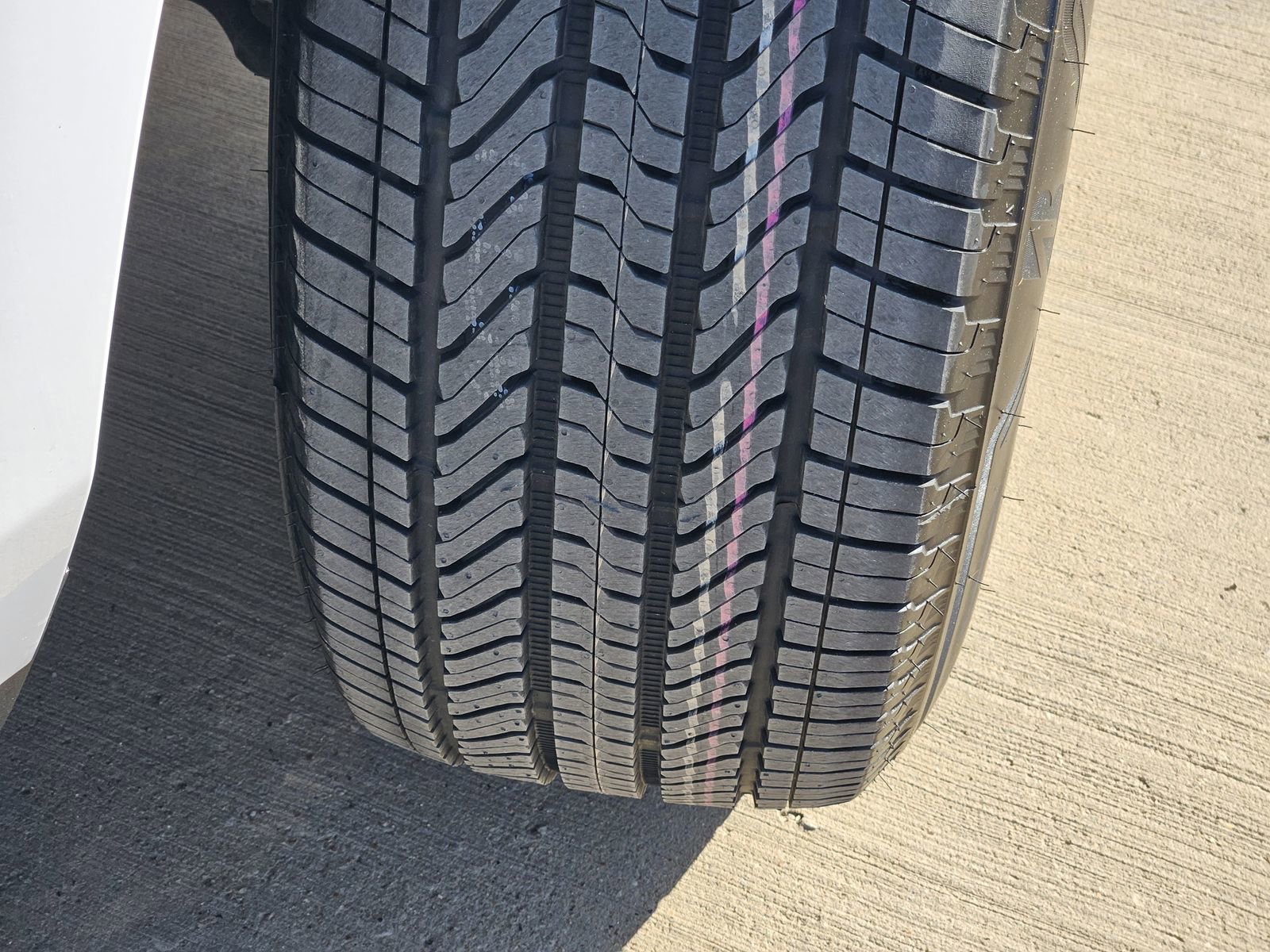 Certified 2024 Chevrolet Tahoe Z71 w/ Luxury Package image 15