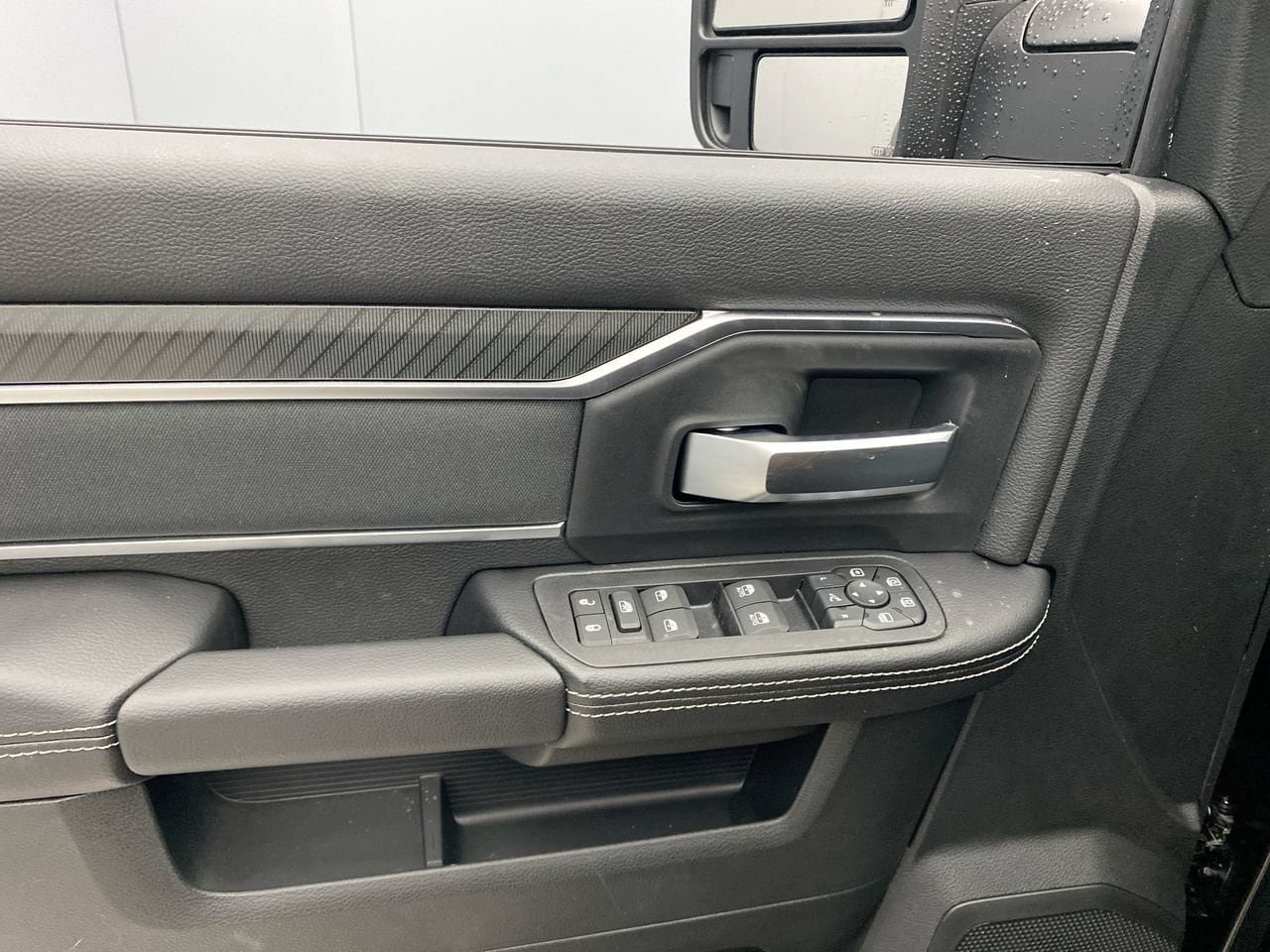 New 2026 RAM 2500 Big Horn AWD/4WD image 12