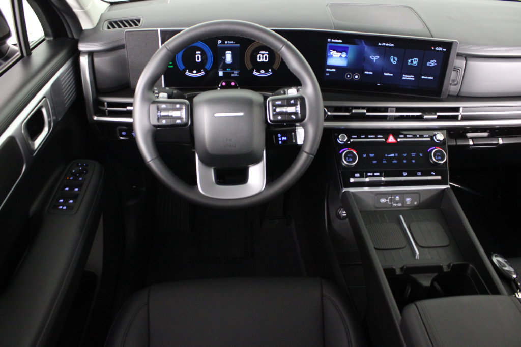 Used 2026 Hyundai Santa Fe SEL FWD image 8