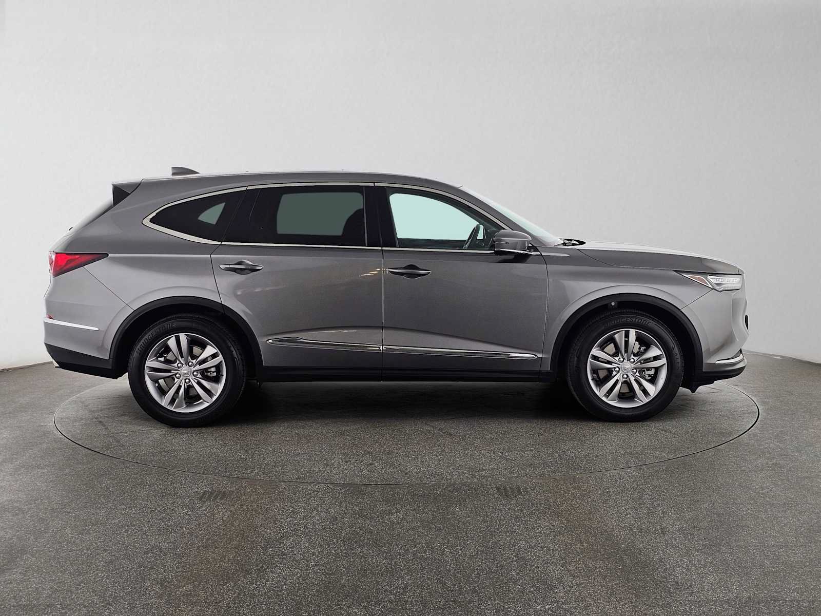 Certified 2023 Acura MDX FWD image 2