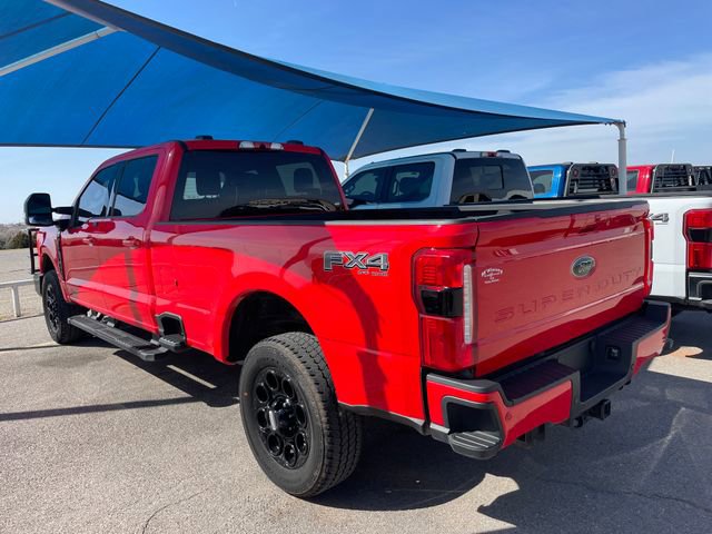 Used 2025 Ford F350 Lariat w/ Black Appearance Package image 5