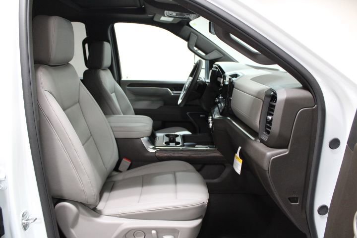 New 2025 GMC Sierra 2500 SLT w/ SLT Premium Package image 44