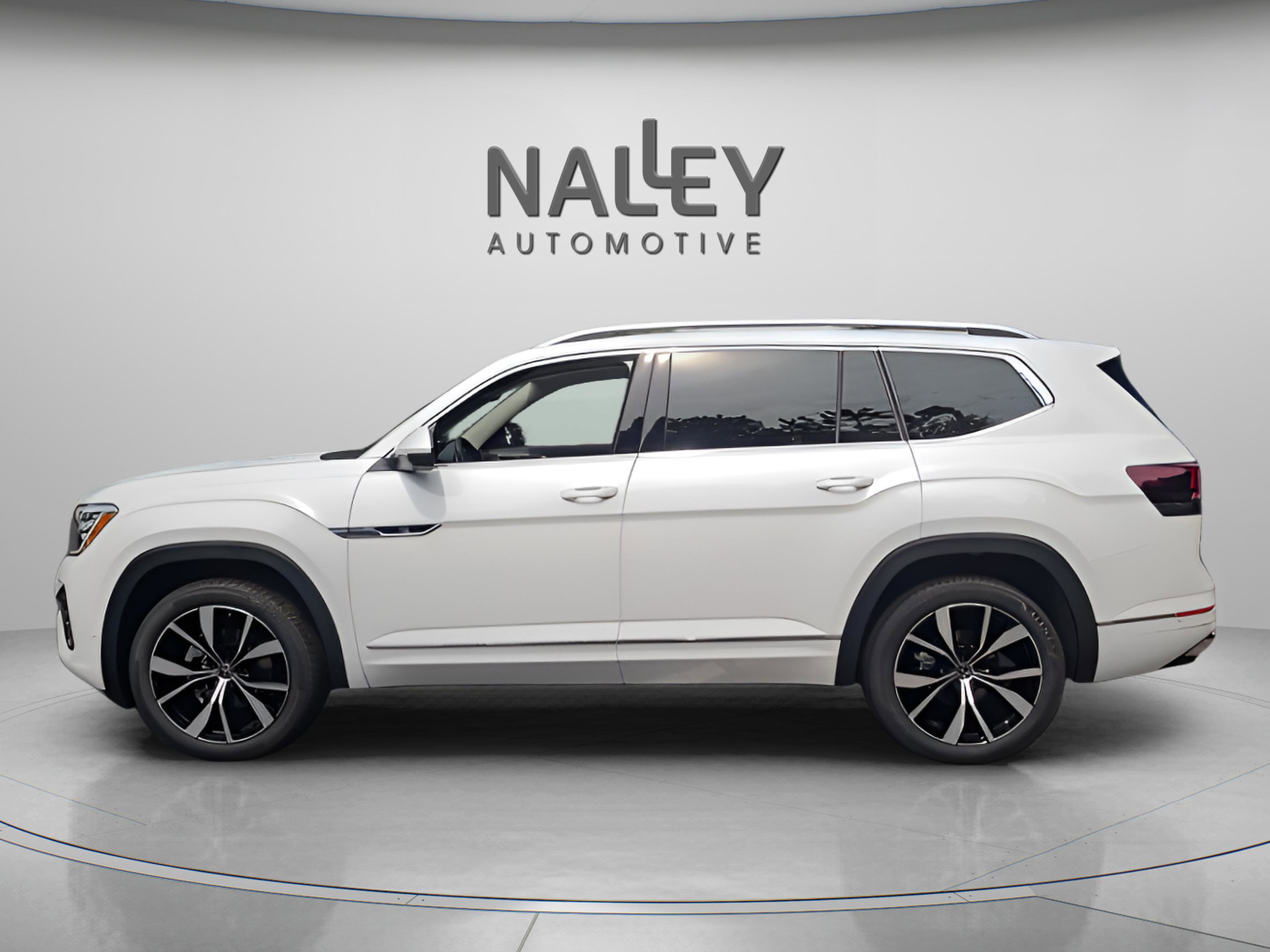 New 2026 Volkswagen Atlas SEL Premium R-Line image 3