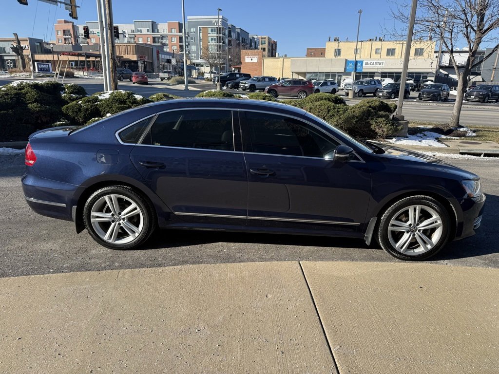 Used 2015 Volkswagen Passat TDI SEL Premium image 4