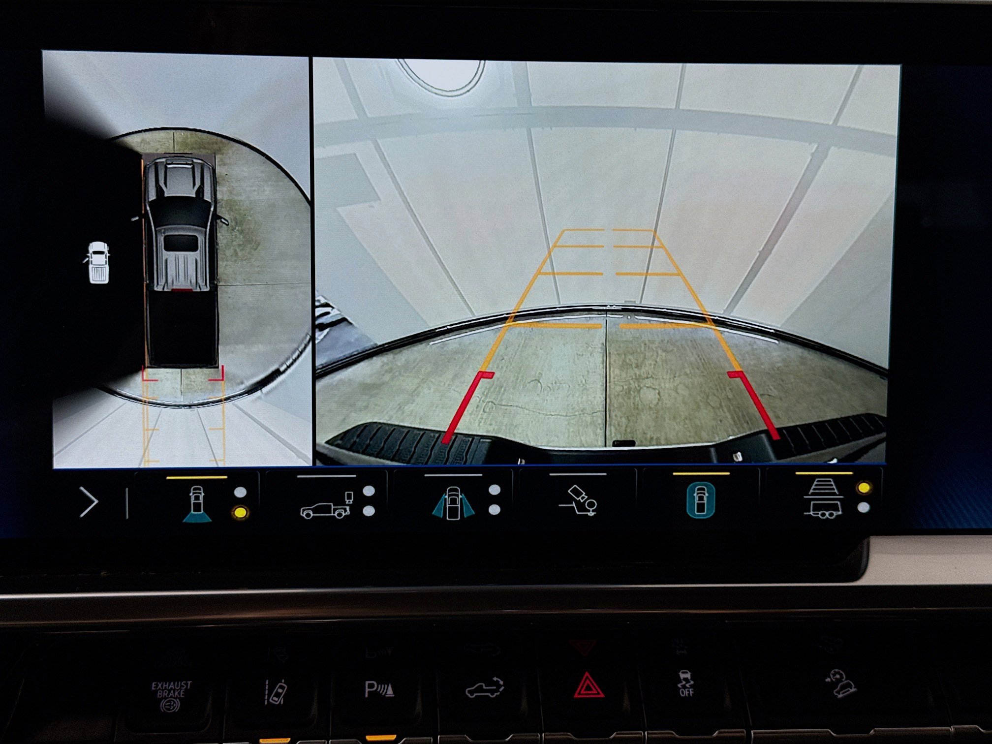 Used 2024 Chevrolet Silverado 2500 LTZ w/ LTZ Premium Package image 14