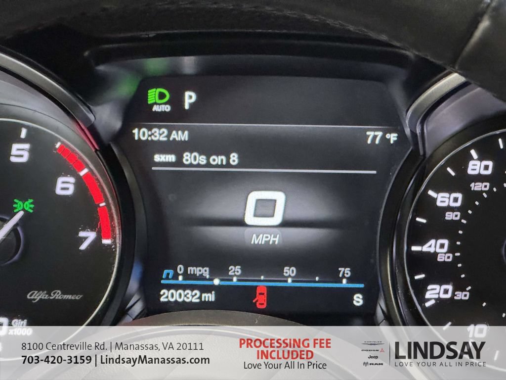 Used 2023 Alfa Romeo Stelvio Ti AWD/4WD image 32