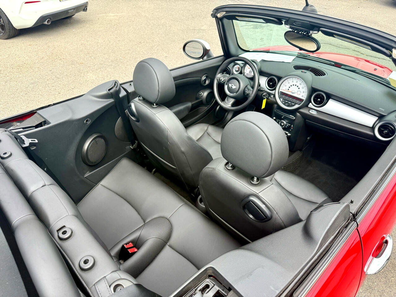 Used 2014 MINI Cooper Convertible image 19