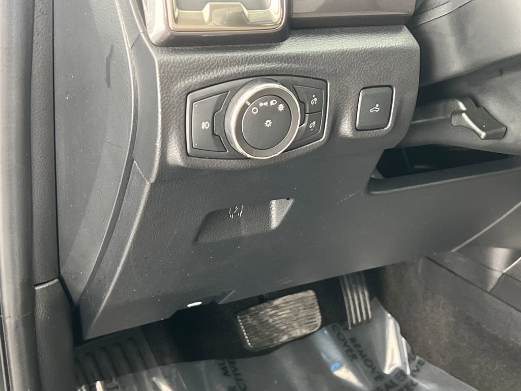 Used 2021 Ford Ranger Lariat w/ Trailer Tow Package image 36