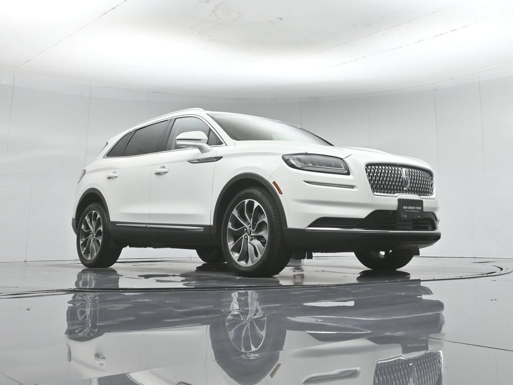 Used 2023 Lincoln Nautilus Reserve w/ Luxury Package AWD/4WD image 48