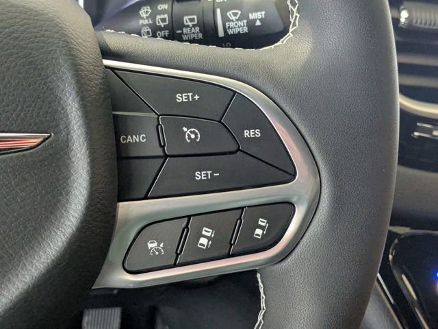 New 2026 Chrysler Voyager LX FWD image 15