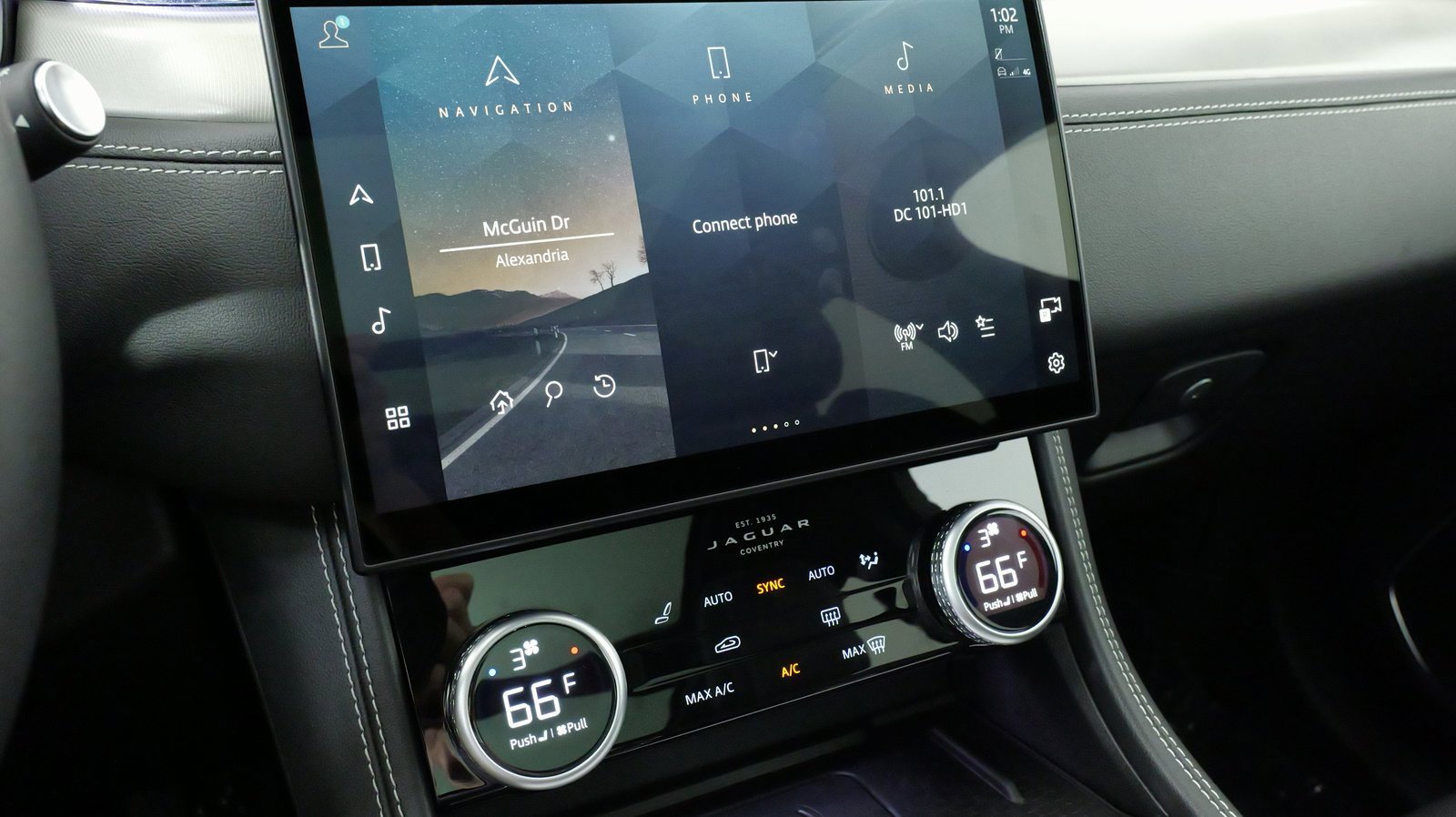 Used 2025 Jaguar F-PACE R-Dynamic S image 68