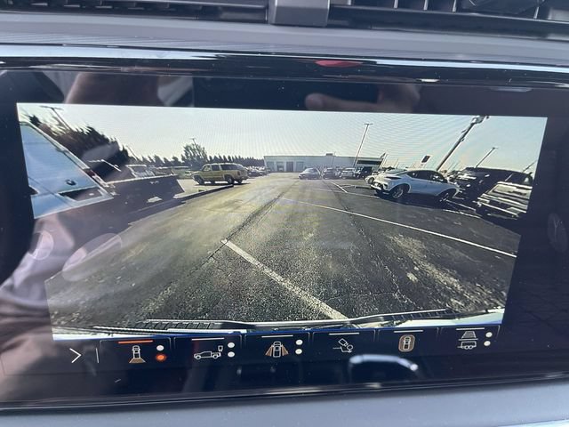 New 2026 GMC Sierra 3500 Denali Ultimate AWD/4WD image 17