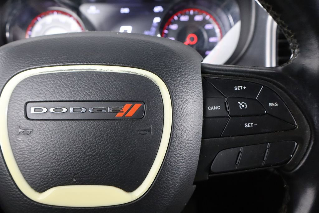 Used 2019 Dodge Charger SXT w/ Blacktop Package RWD image 10