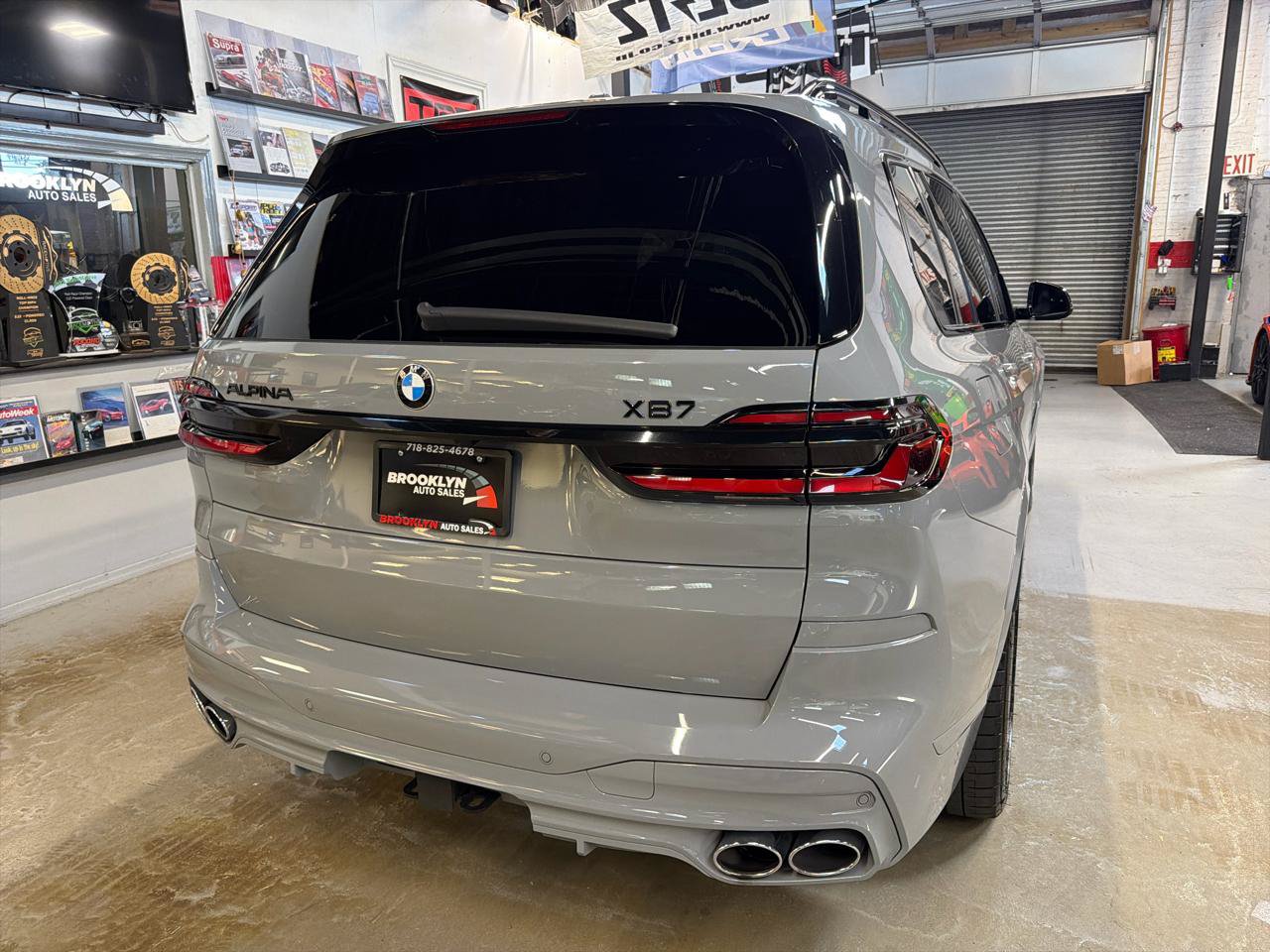 Used 2023 BMW ALPINA XB7 AWD/4WD image 6
