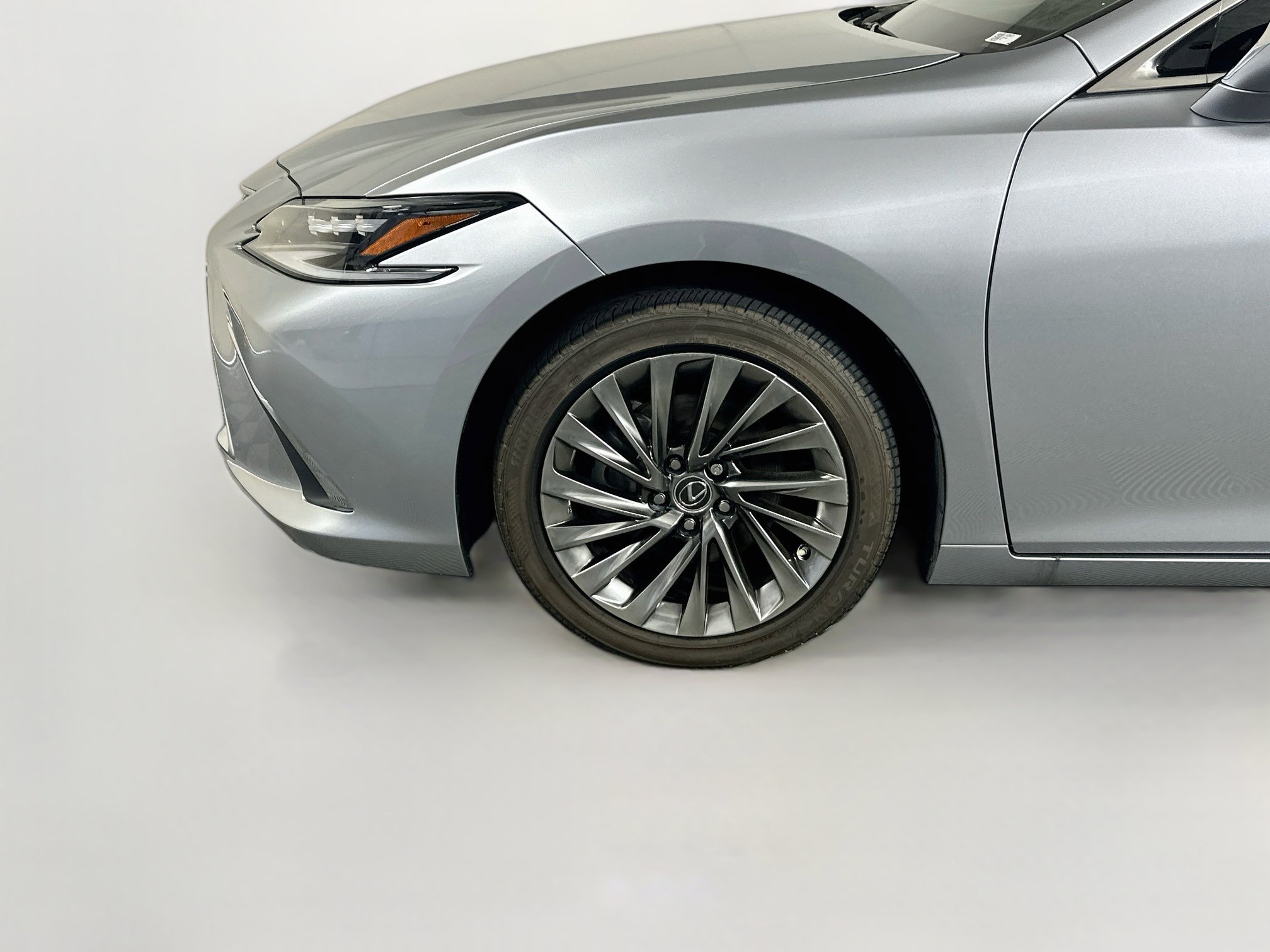 Used 2022 Lexus ES 350 Ultra Luxury w/ Accessory Package 2 FWD image 11