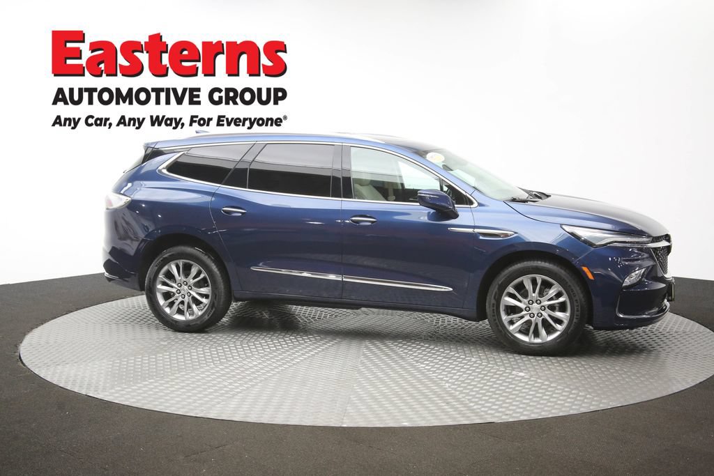 Used 2022 Buick Enclave Avenir w/ Avenir Technology Package AWD/4WD image 50