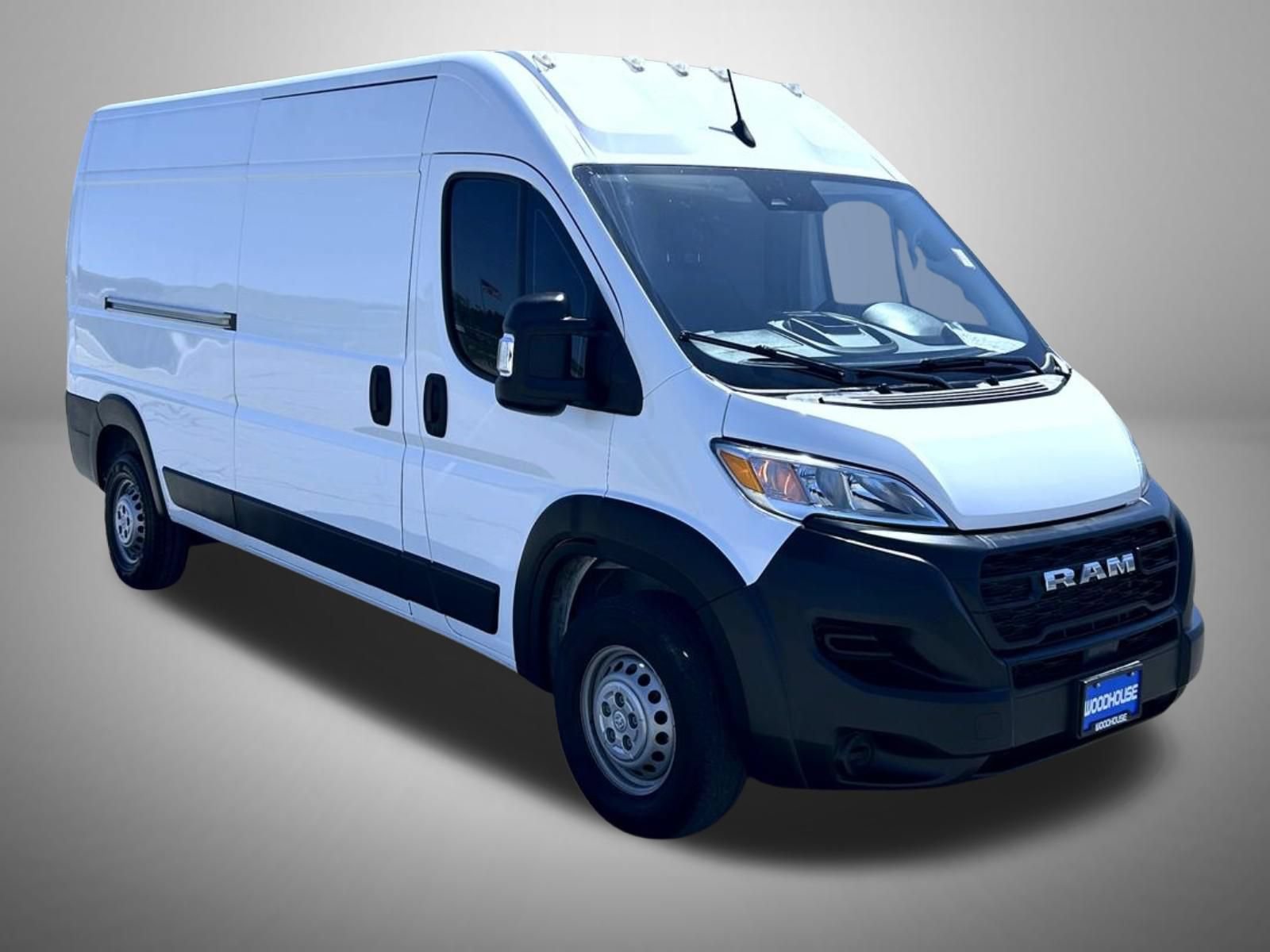 Used 2024 RAM ProMaster 2500 w/ Storage Group FWD image 4