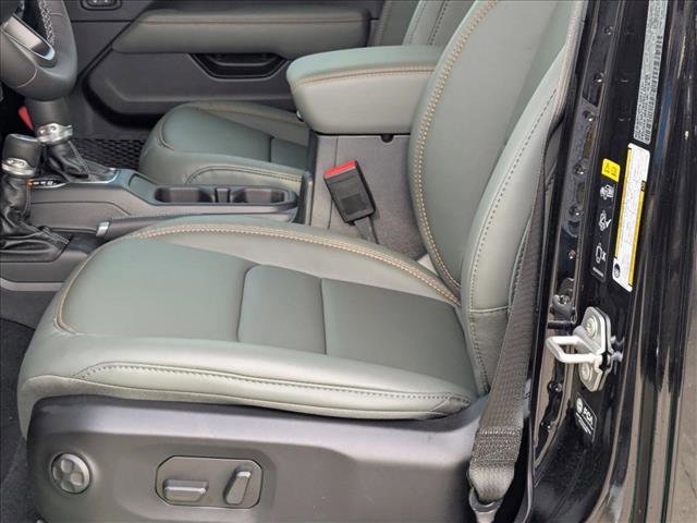 New 2026 Jeep Gladiator Mojave image 4