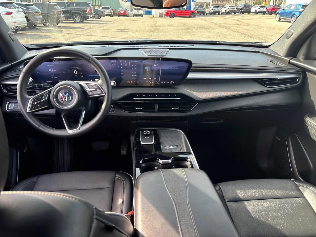 Used 2025 Buick Enclave Preferred image 21