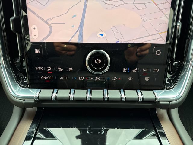 New 2026 GMC Yukon XL Denali w/ Denali Reserve Package AWD/4WD image 14