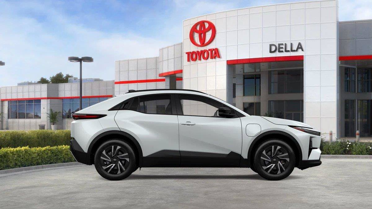 New 2026 Toyota C-HR AWD/4WD image 35