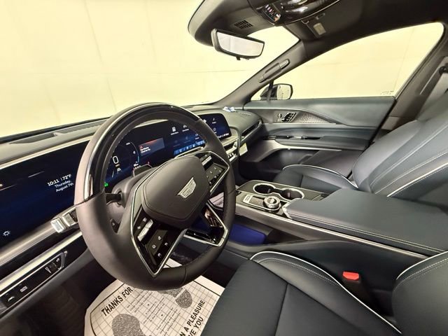 New 2025 Cadillac Lyriq Luxury w/ Nappa Leather Package RWD image 10