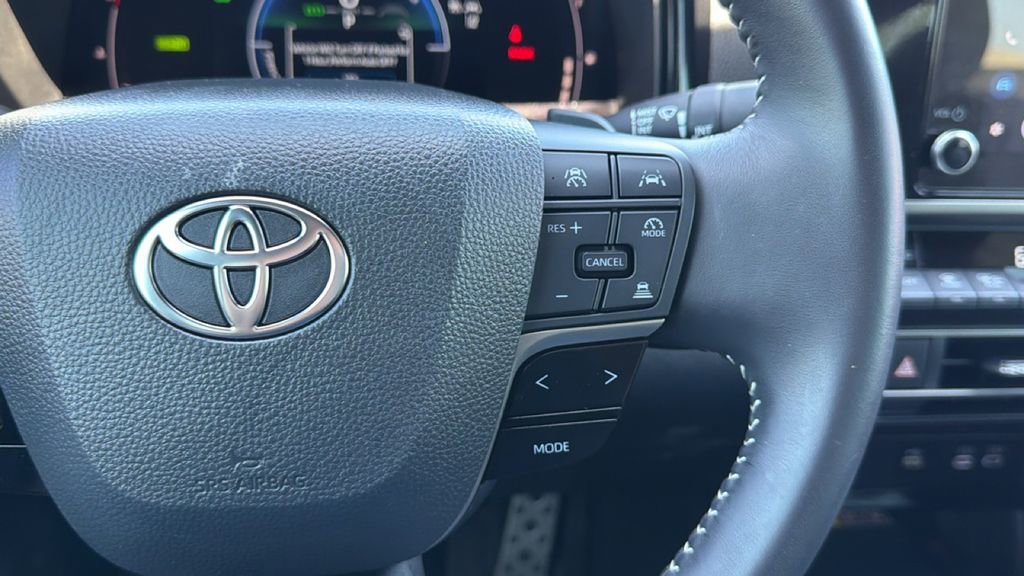 Certified 2025 Toyota Camry SE image 27