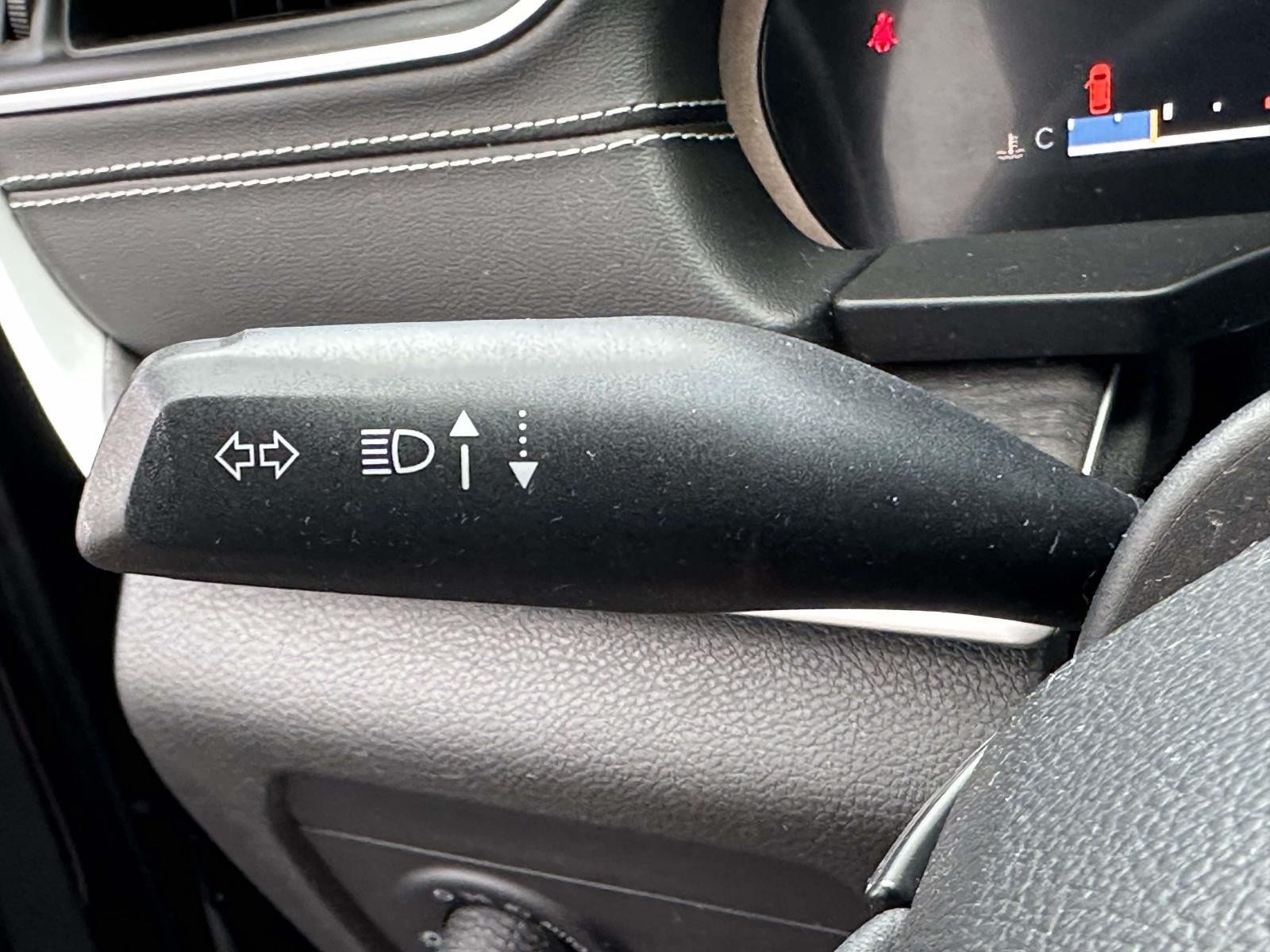 Used 2023 Jeep Grand Cherokee Limited AWD/4WD image 29